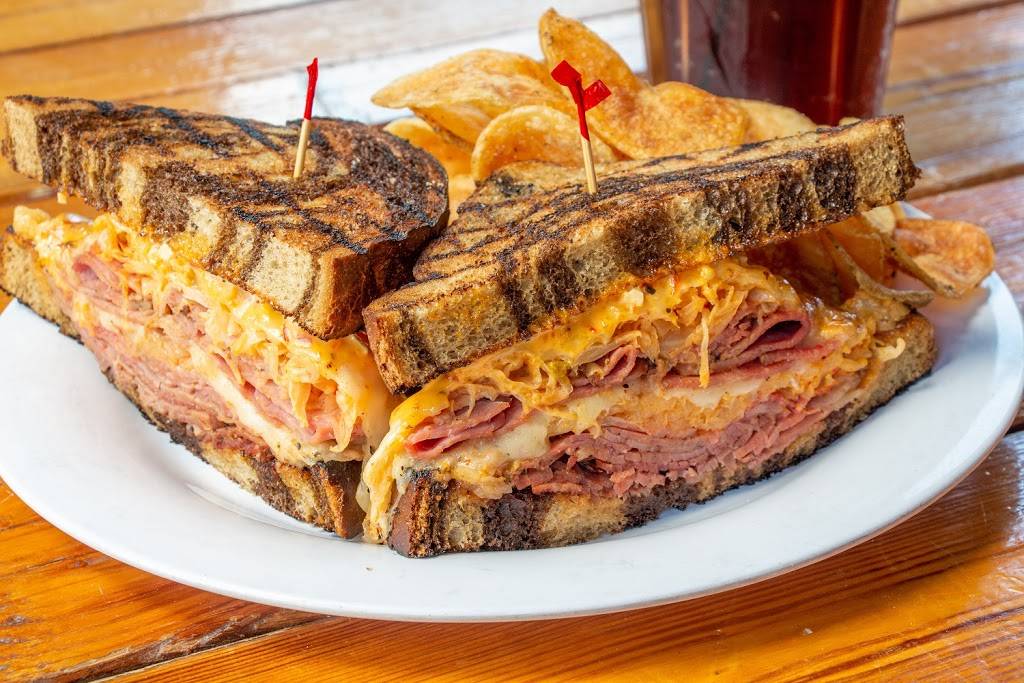 Clyde Iron Works | restaurant | 2920 W Michigan St, Duluth, MN 55806, USA | 2187271150 OR +1 218-727-1150