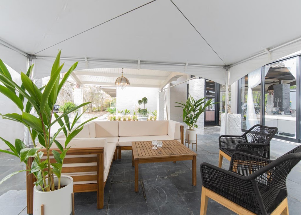 The Covington Country Club Event Center and Dungeon Bar | restaurant | 200 Country Club Dr, Covington, LA 70433, USA | 9852349722 OR +1 985-234-9722