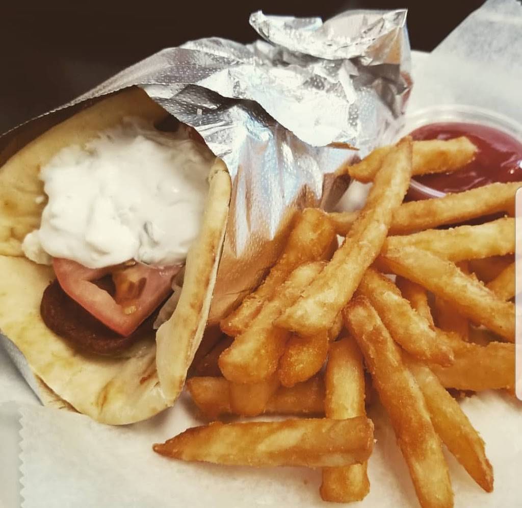 Lucie Monroes Mediterranean Cafe | restaurant | 1301 S Main St, Blacksburg, VA 24060, USA | 5403159378 OR +1 540-315-9378