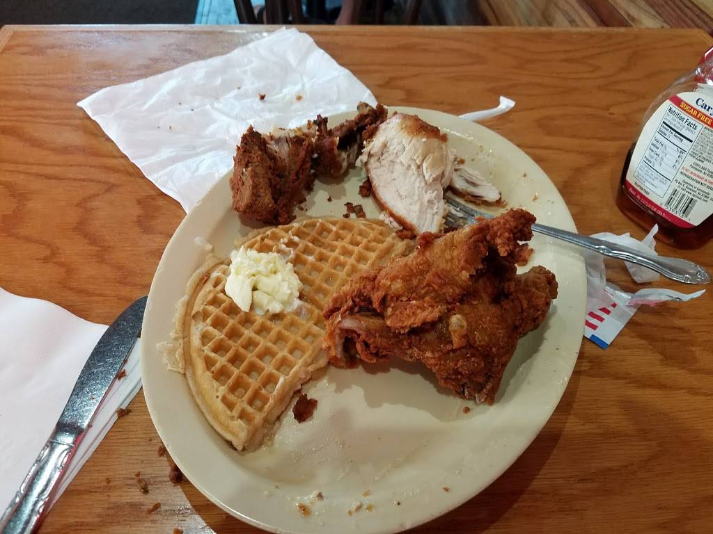 Roscoes House of Chicken and Waffles | restaurant | 2110 S Harbor Blvd, Anaheim, CA 92802, USA | 7148234130 OR +1 714-823-4130