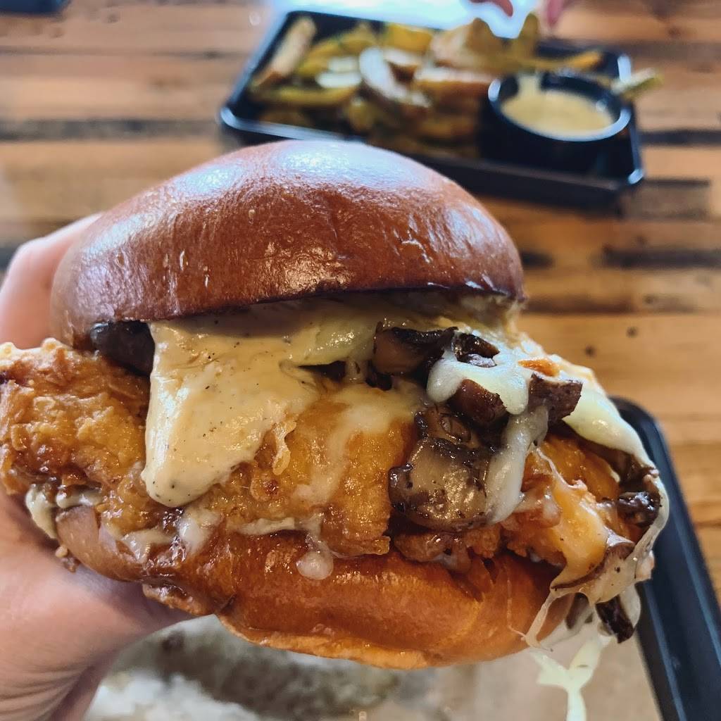 Henrys Sandwich Station | restaurant | 545 NW 1st Ave, Fort Lauderdale, FL 33301, USA | 9546165538 OR +1 954-616-5538