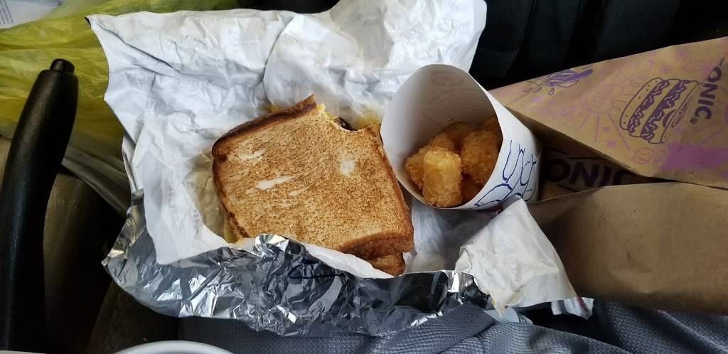 Sonic Drive-In | restaurant | 2025 Carter Hill Rd, Montgomery, AL 36106, USA | 3348340620 OR +1 334-834-0620