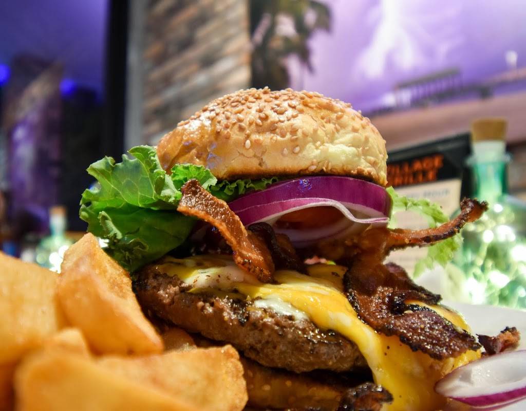 Village Grille | restaurant | 4404 El Mar Dr, Lauderdale-By-The-Sea, FL 33308, USA | 9547765092 OR +1 954-776-5092