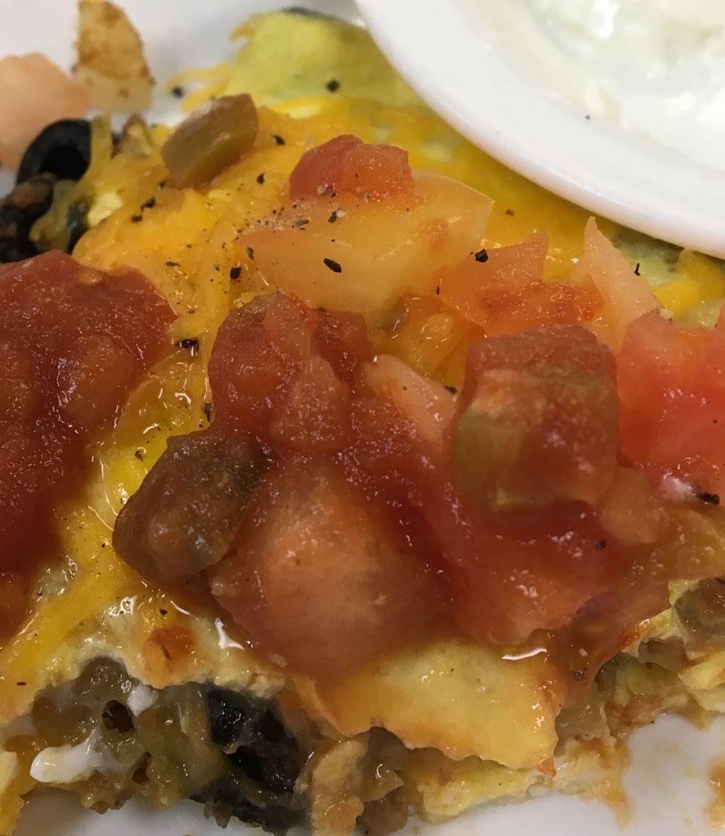 Waldo Cafe | restaurant | 235 Depot St, Waldo, WI 53093, USA | 9205287252 OR +1 920-528-7252