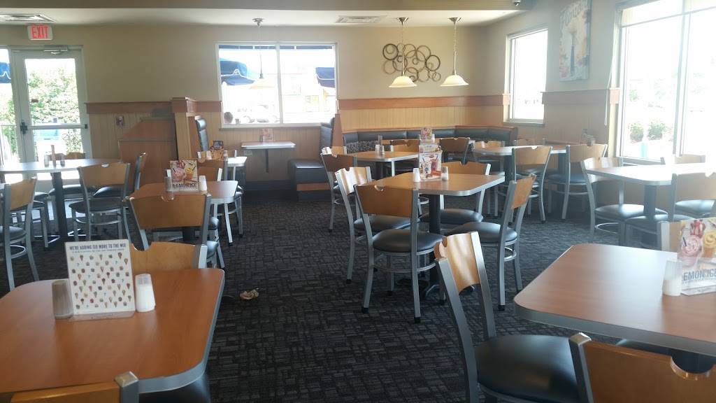 Culvers | restaurant | 1807 W Market St, Bloomington, IL 61701, USA | 3098273527 OR +1 309-827-3527