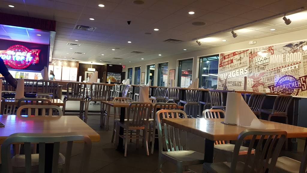 Fuddruckers | restaurant | 1515 E Main St, Duncan, SC 29334, USA | 8642493656 OR +1 864-249-3656