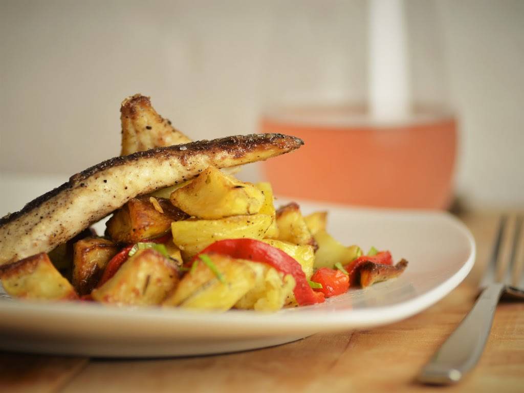 Ambrogia | restaurant | 321 Mason Ave, Cape Charles, VA 23310, USA | 7576953049 OR +1 757-695-3049