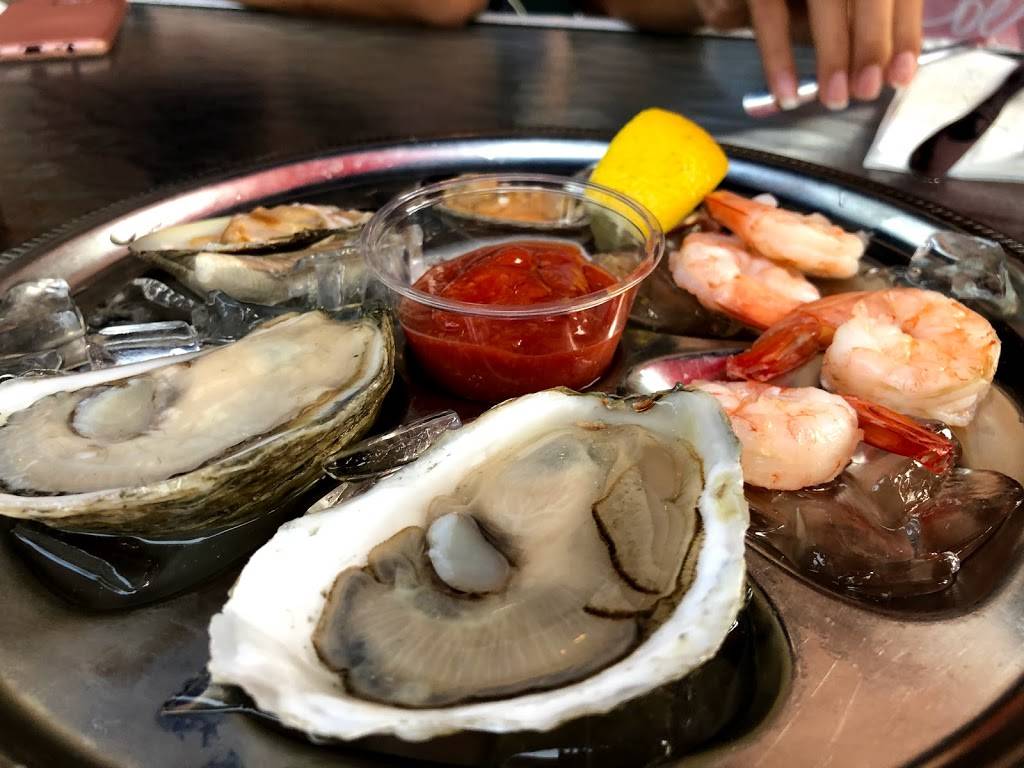 Halibut Point Restaurant & Pub | restaurant | 289 Main St, Gloucester, MA 01930, USA | 9782811900 OR +1 978-281-1900