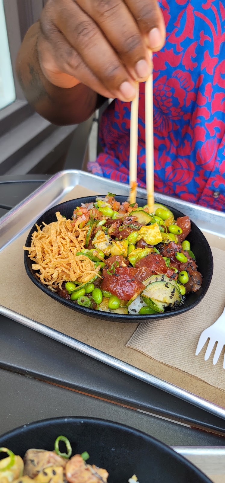 Nom Nom Poke Shop | restaurant | 1821 Bull St, Savannah, GA 31401, USA | 9127774074 OR +1 912-777-4074