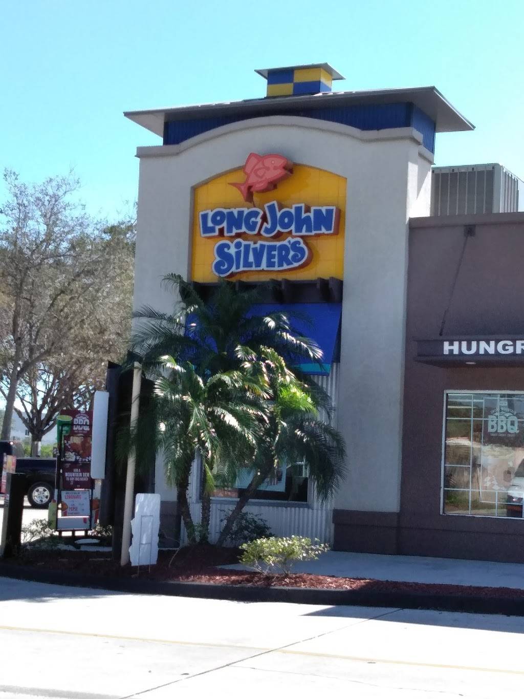 Long John Silvers | restaurant | 2801 Crossroads Pkwy, Fort Pierce, FL 34945, USA | 7725950798 OR +1 772-595-0798