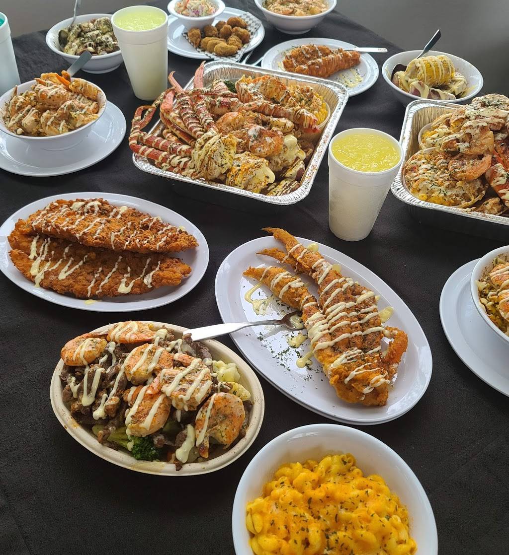 Qs Crackin Crab & Seafood Kitchen | restaurant | 5240 N Atlantic Ave, Cocoa Beach, FL 32931, USA | 3216134044 OR +1 321-613-4044