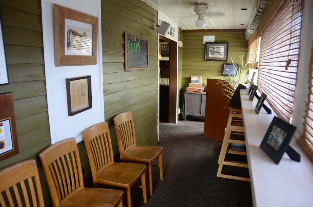 Snaps | restaurant | 1115 Main St, Jasper, IN 47546, USA | 8128487627 OR +1 812-848-7627