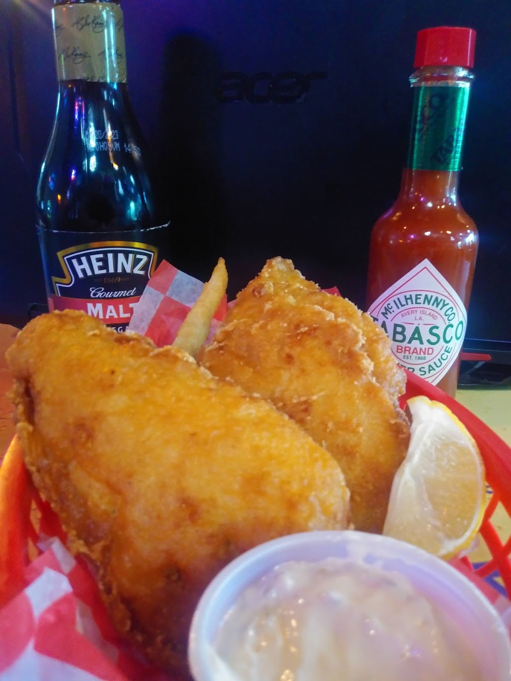 The Wellhead | restaurant | 1315 W Grand Pkwy S Suite 101, Katy, TX 77494, USA | 8324373011 OR +1 832-437-3011