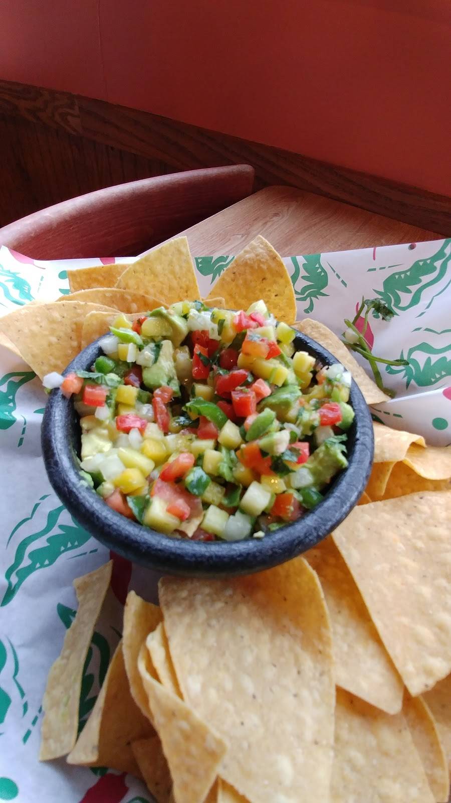 Cozumel Restaurante & Cantina | restaurant | 625 Pearl Rd, Brunswick, OH 44212, USA | 3302203335 OR +1 330-220-3335