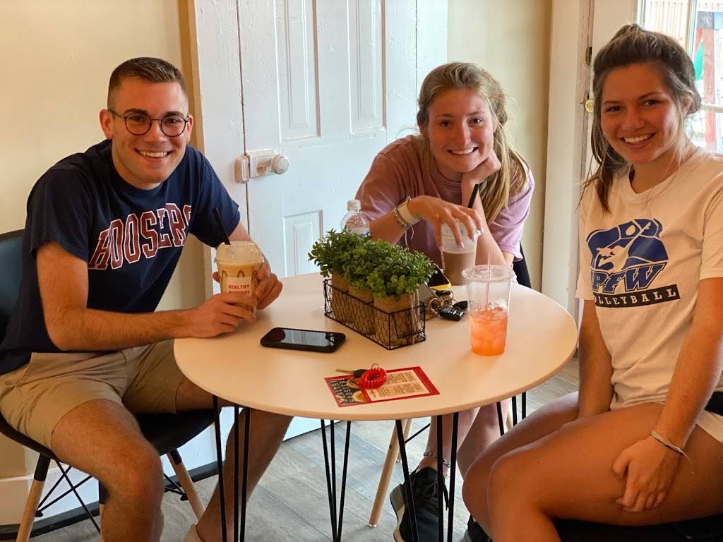 Healthy Hoosiers | restaurant | 211 S Grant St, Bloomington, IN 47401, USA | 5745968597 OR +1 574-596-8597