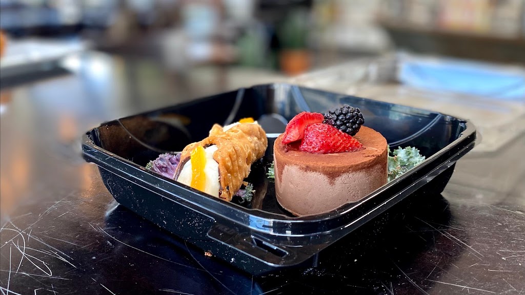 Ms. Sweets Decadent Desserts | restaurant | 14612 Ventura Blvd, Sherman Oaks, CA 91403, USA | 8187882178 OR +1 818-788-2178