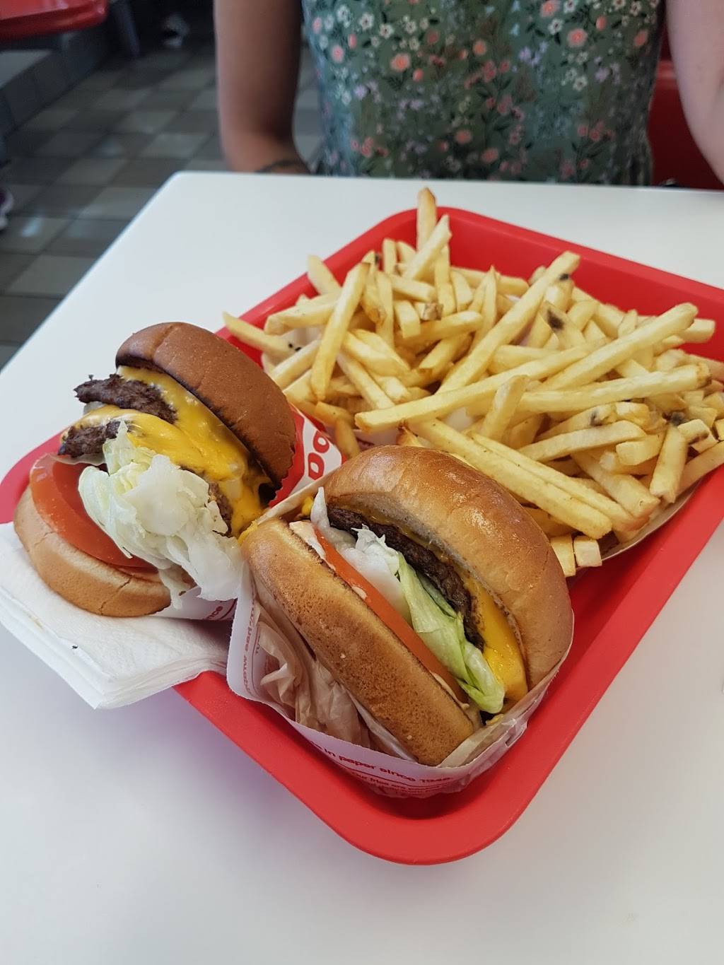 In-N-Out Burger | restaurant | 6000 Pacific Blvd, Huntington Park, CA 90255, USA | 8007861000 OR +1 800-786-1000