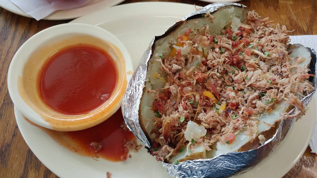 Golden Rule Bar-B-Q and Grill | restaurant | 2504 Crestwood Blvd, Birmingham, AL 35210, USA | 2059562678 OR +1 205-956-2678