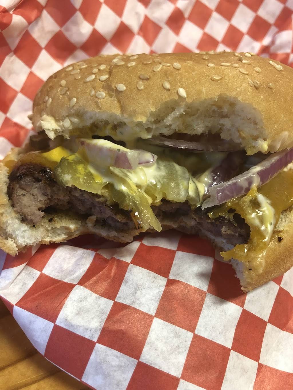 The Burger Hut | restaurant | 2451 Forest Ave, Chico, CA 95928, USA | 5308911430 OR +1 530-891-1430