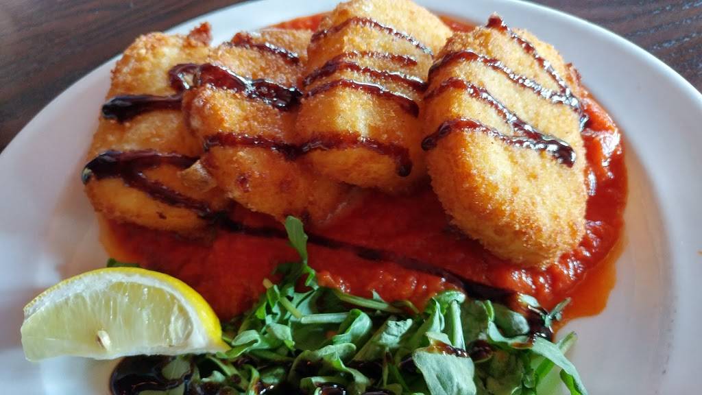 Black Horse Tavern | restaurant | 32 Waterfield Rd, Winchester, MA 01890, USA | 7813691620 OR +1 781-369-1620