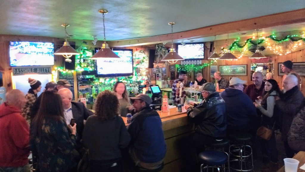 Gators Tavern | restaurant | 83 Owego St, Cortland, NY 13045, USA | 6077566416 OR +1 607-756-6416