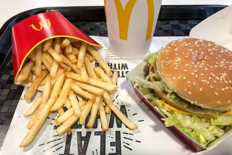 McDonalds | cafe | 4900 Boul, Rue Jean-Talon, Saint-Léonard, QC H1S 2V9, Canada | 5147282979 OR +1 514-728-2979