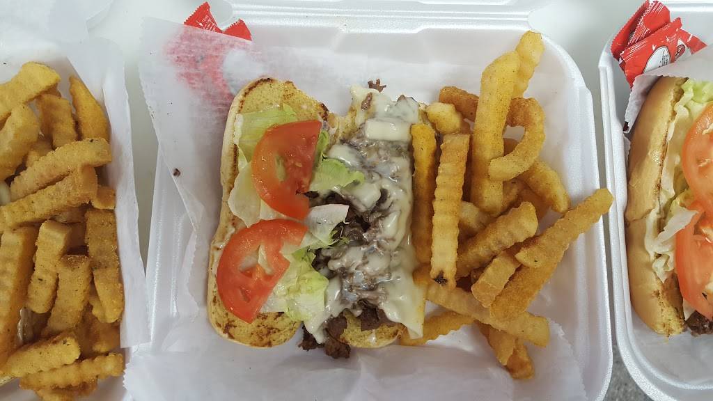 Crumpys Hot Wings On Highland | restaurant | 671 S Highland St, Memphis, TN 38111, USA | 9014435857 OR +1 901-443-5857