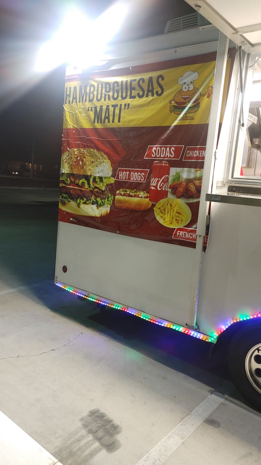 Hamburguesas MATI | restaurant | 601 E Holt Ave, Pomona, CA 91767, USA | 9092950951 OR +1 909-295-0951