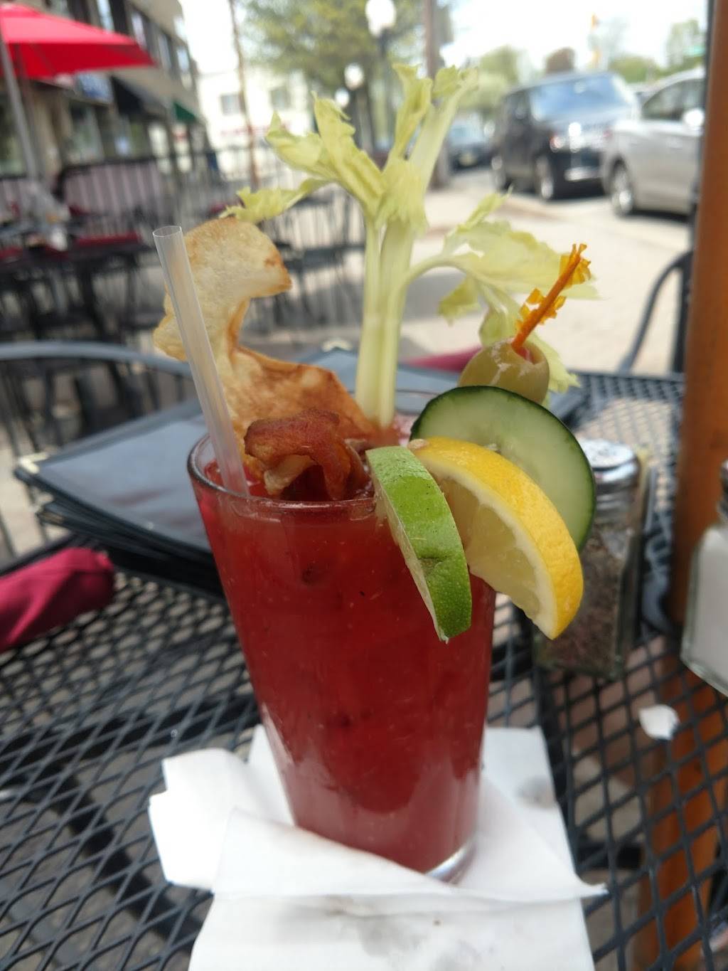 Second Half on Main | restaurant | 5 E Main St, Denville, NJ 07834, USA | 9737844040 OR +1 973-784-4040