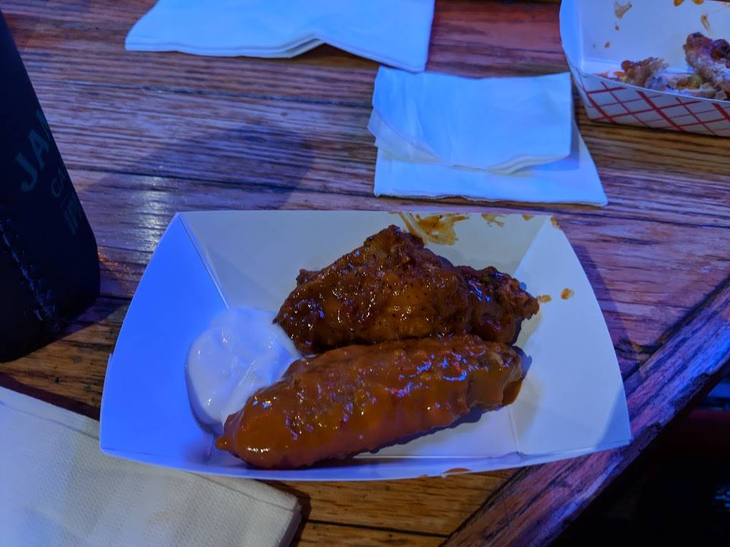 Firehouse Saloon | restaurant | 814 S Clinton Ave, Rochester, NY 14620, USA | 5853193832 OR +1 585-319-3832