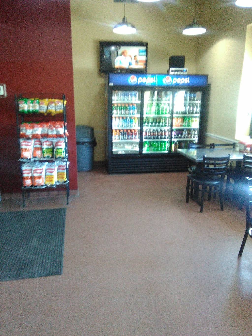 Aroma Italian Pizza & Roast Beef | restaurant | 17 Pine St, Norfolk, MA 02056, USA | 5083842922 OR +1 508-384-2922