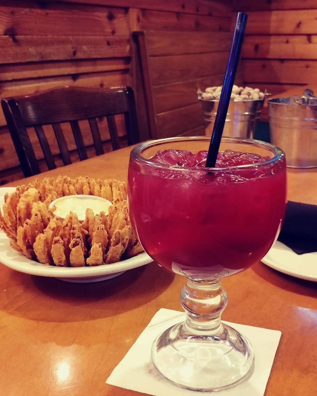 Texas Roadhouse | restaurant | 2780 Main St NW, Coon Rapids, MN 55448, USA | 7638623389 OR +1 763-862-3389