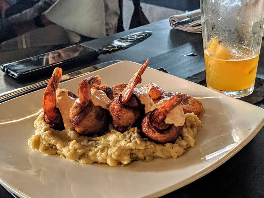 Chucks Fish Athens | restaurant | 220 W Broad St, Athens, GA 30601, USA | 7063956611 OR +1 706-395-6611