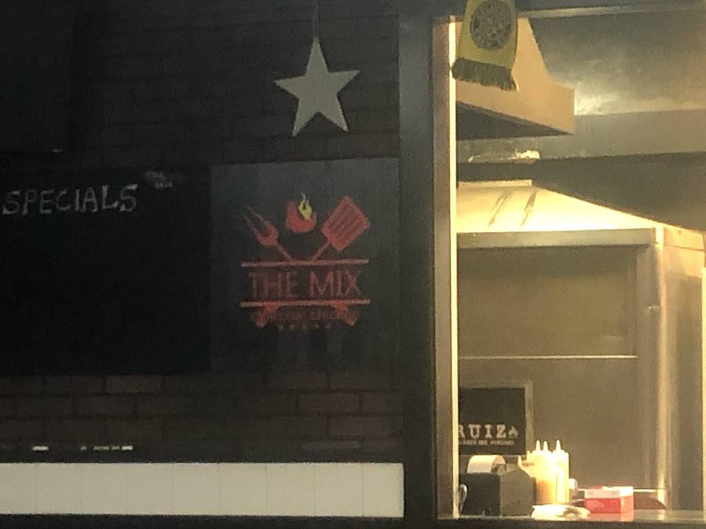 The Mix Charcoal Chicken | restaurant | 4362 Karl Rd, Columbus, OH 43224, USA | 6148241180 OR +1 614-824-1180