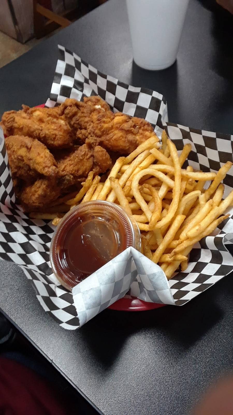 The Chicken Shack | restaurant | 913 W Lacey Blvd, Hanford, CA 93230, USA | 5595899511 OR +1 559-589-9511