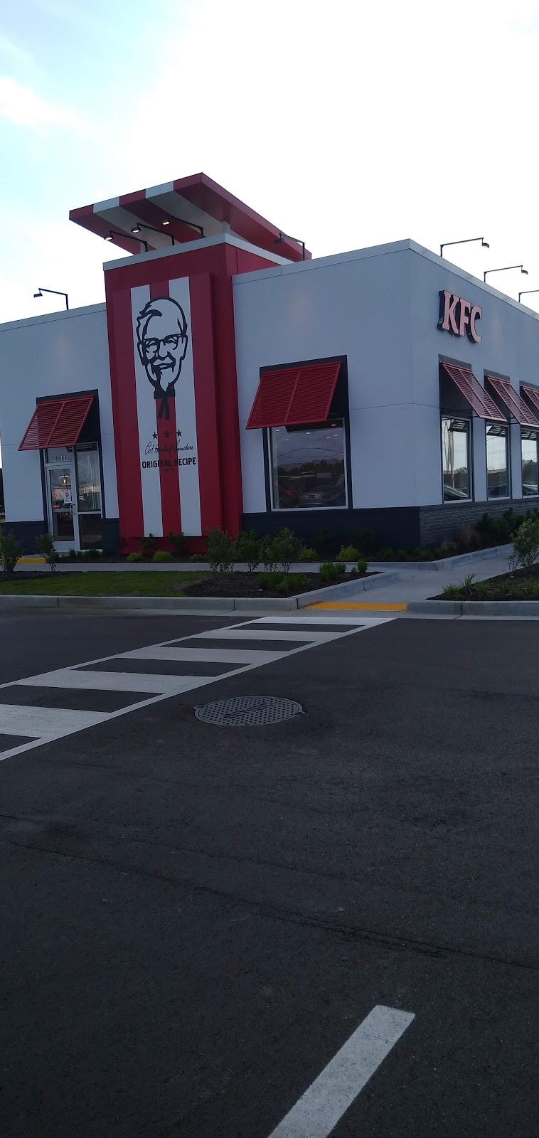 KFC | restaurant | 8611 TN-3 N, Millington, TN 38053, USA | 7316868518 OR +1 731-686-8518