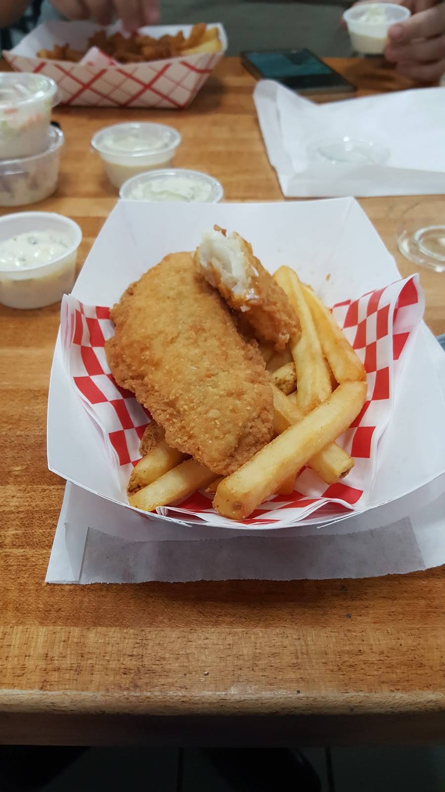 Skippers & Deli | restaurant | 11601 State Ave, Marysville, WA 98271, USA | 3606580612 OR +1 360-658-0612