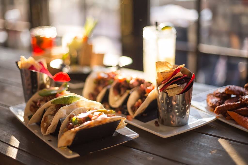 Lansdowne Arms | restaurant | 9352 Dorchester St, Highlands Ranch, CO 80129, USA | 3033469136 OR +1 303-346-9136