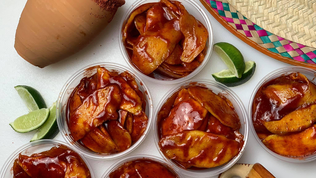 Chikito Pero Picoso Co. | cafe | 2215 Grand Ave Apt A, Waukegan, IL 60085, USA | 8479271093 OR +1 847-927-1093