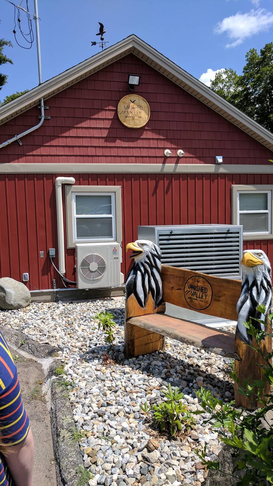 Europa Black Rock Bar & Grill | night club | 782 Center St, Ludlow, MA 01056, USA | 4135476443 OR +1 413-547-6443