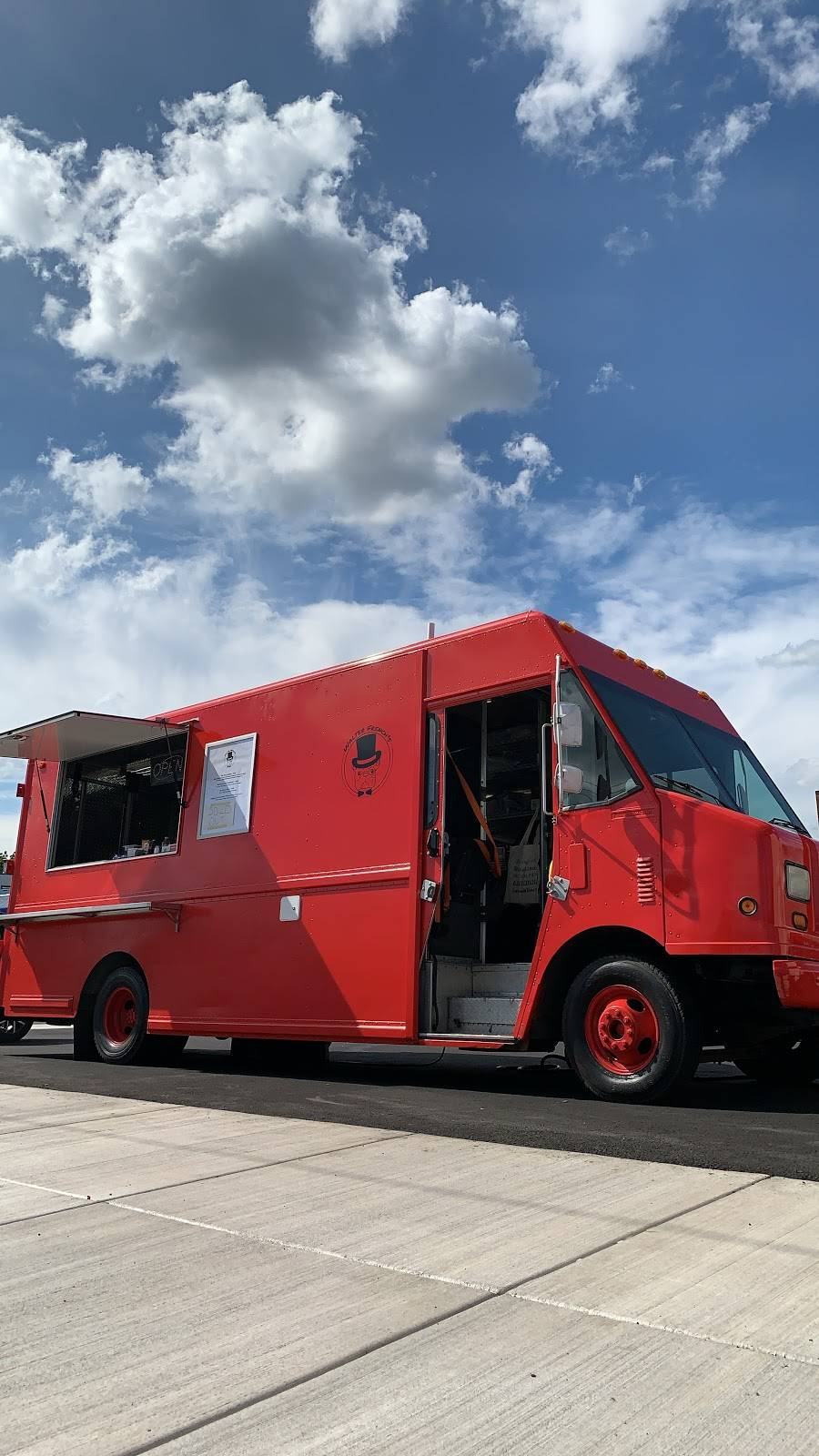 Walter Frenchs | restaurant | 360 SW Zobrist St, Estacada, OR 97023, USA | 9712880058 OR +1 971-288-0058