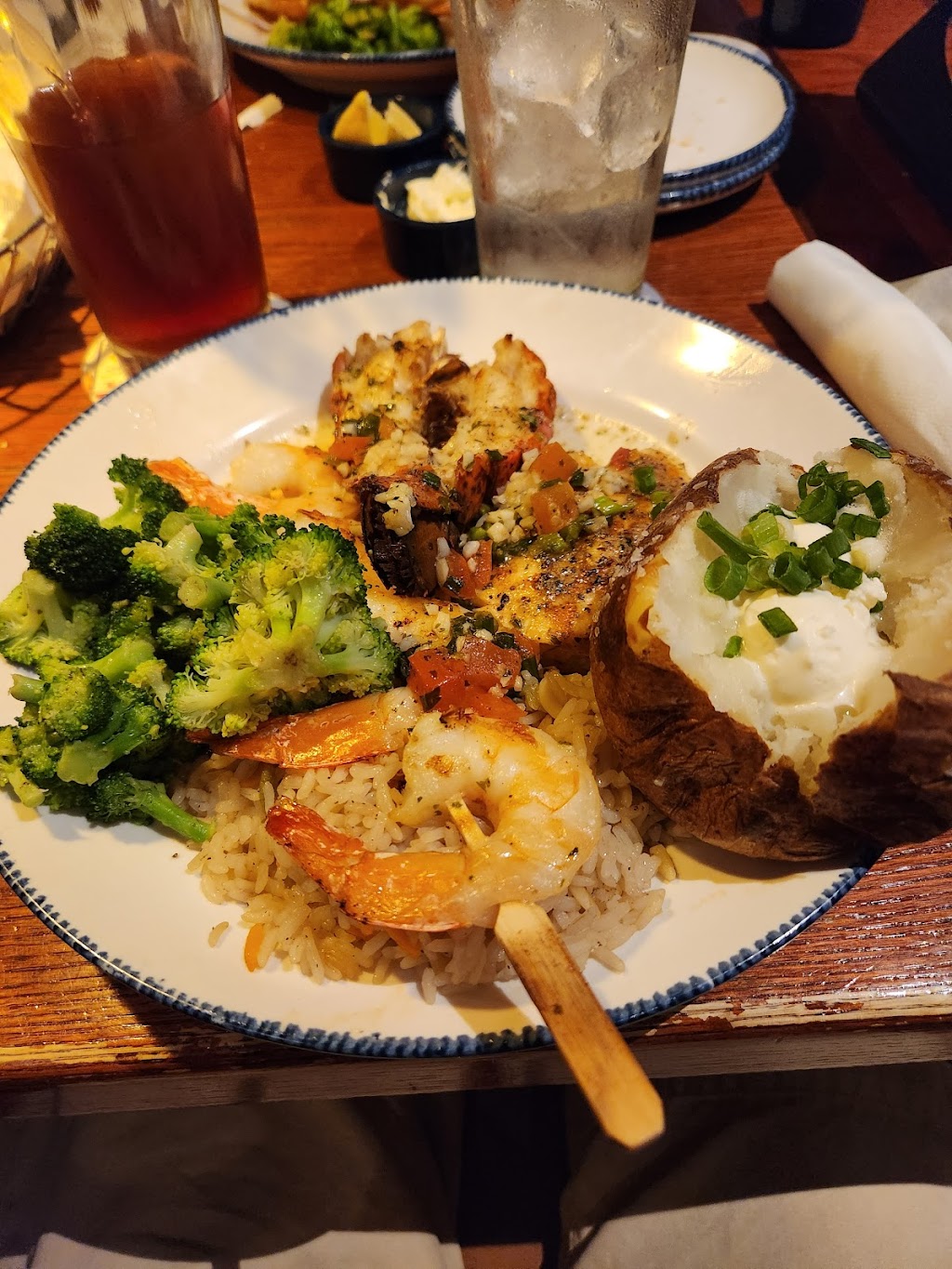 Red Lobster | restaurant | OFF THE EXPRESSWAY, 701 W Expy 83, McAllen, TX 78503, USA | 9566877323 OR +1 956-687-7323