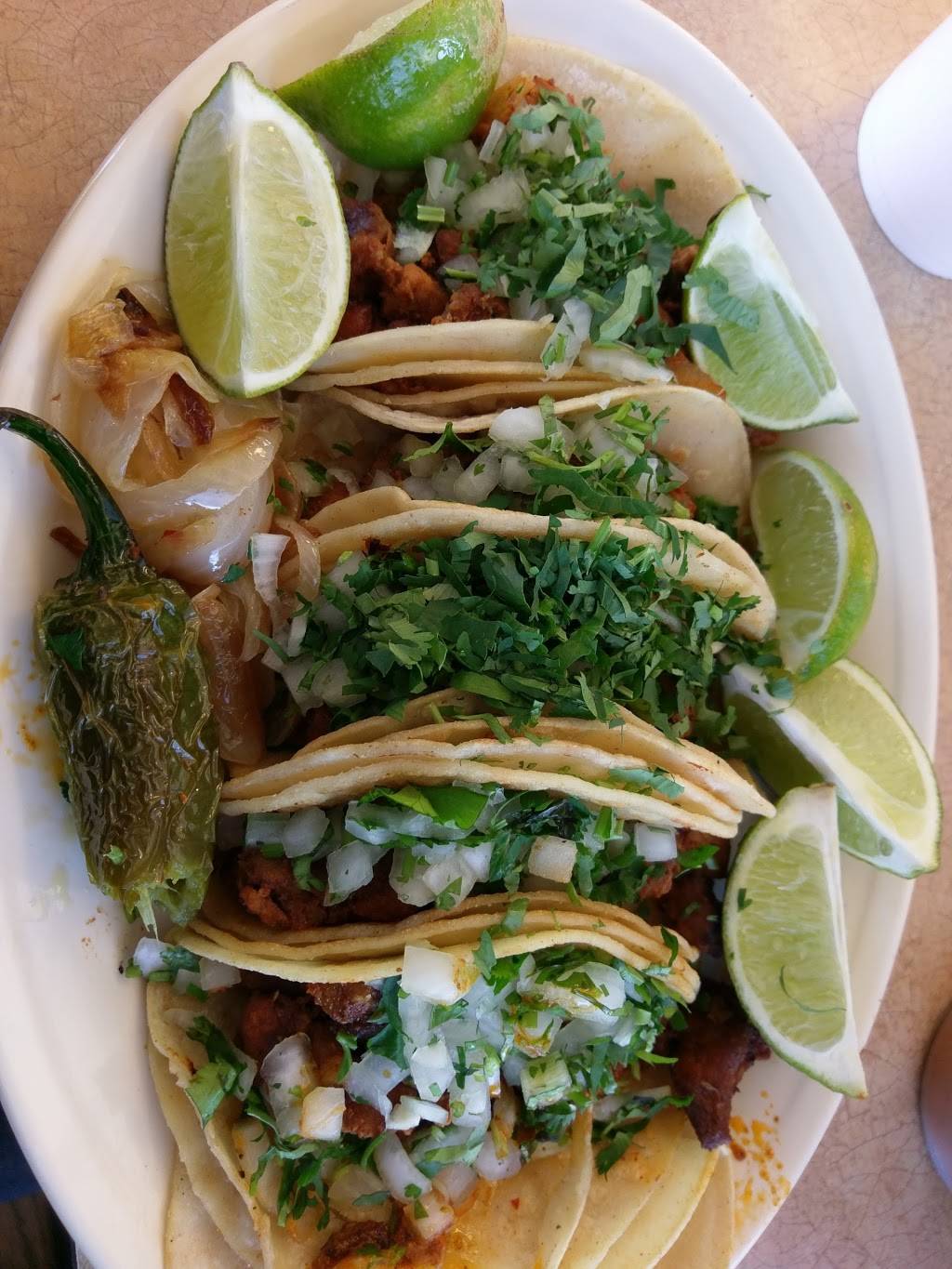 El Paisa Cocina Mexicana | restaurant | 1550 N Beach St, Fort Worth, TX 76111, USA | 8178341800 OR +1 817-834-1800