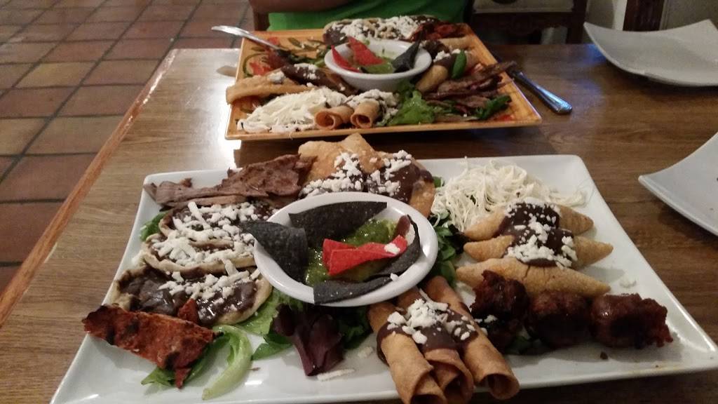 Casa Oaxaca | restaurant | 9609 Venice Blvd, Culver City, CA 90232, USA | 3108383000 OR +1 310-838-3000