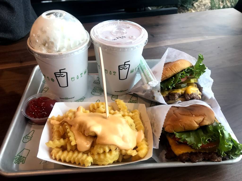 Shake Shack | restaurant | 1765 E Golf Rd, Schaumburg, IL 60173, USA | 7088526305 OR +1 708-852-6305