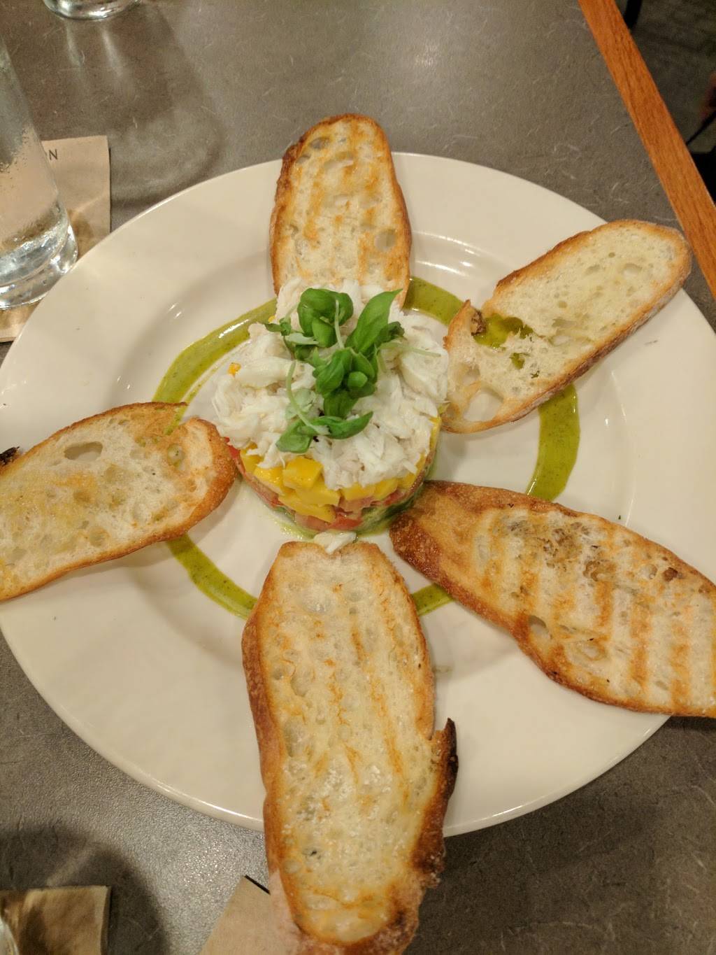 Bazille | restaurant | 501 Garden State Plaza Blvd, Paramus, NJ 07652, USA | 2017125930 OR +1 201-712-5930