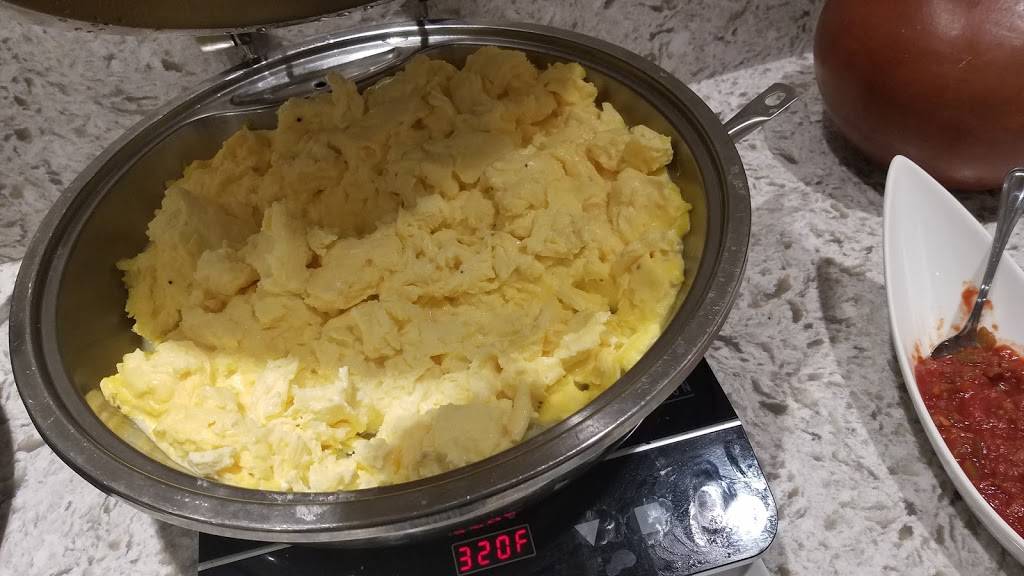 Redfields Restaurant | restaurant | 701 E Genesee St suite a, Syracuse, NY 13210, USA | 3157031900 OR +1 315-703-1900