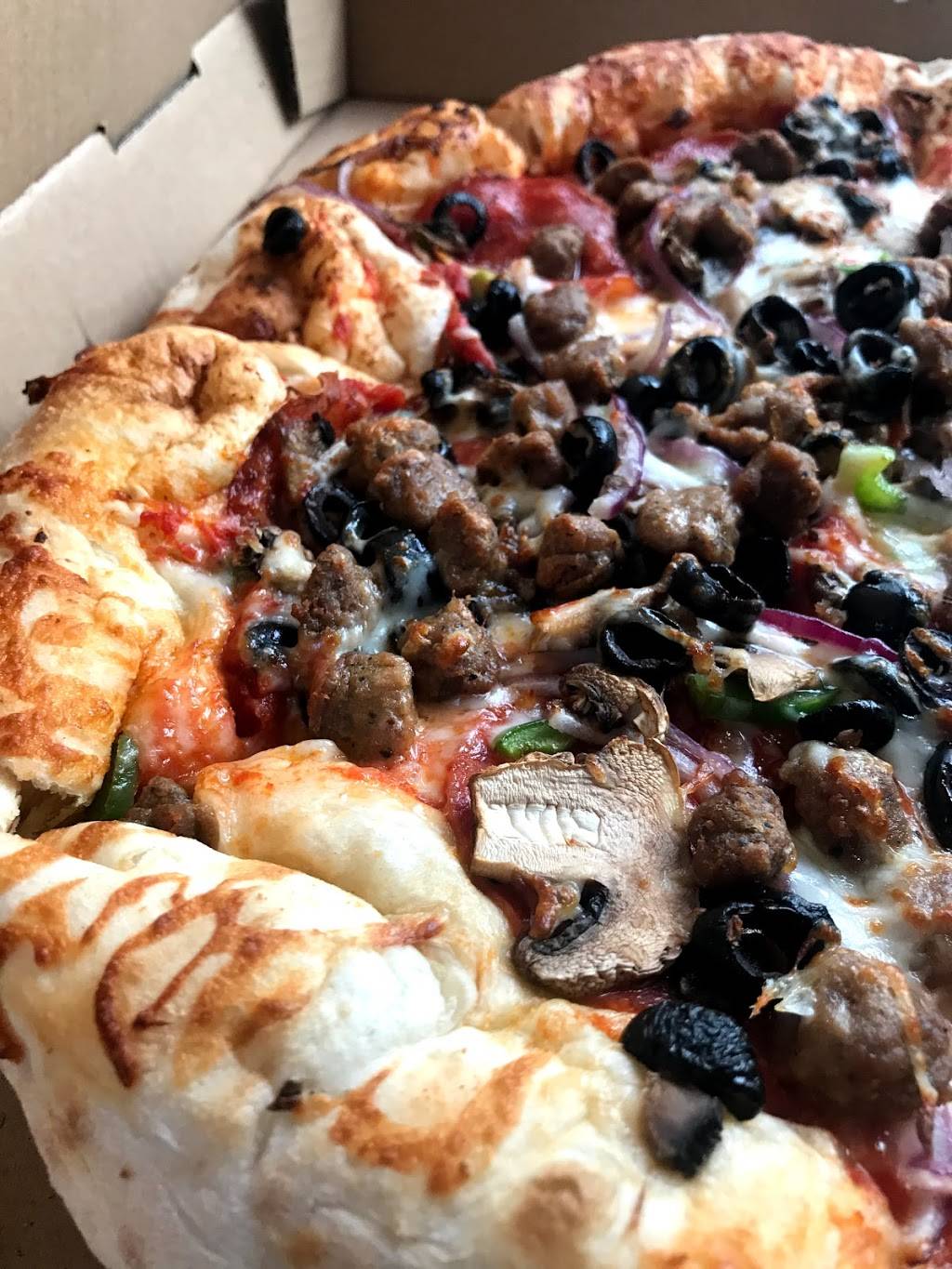 Big Mouth Pizza | restaurant | 33323 Agua Dulce Canyon Rd, Santa Clarita, CA 91390, USA | 6612687500 OR +1 661-268-7500