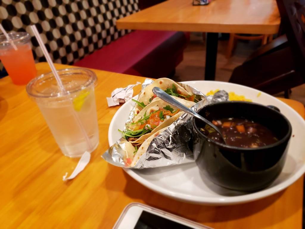 District 7 Grill Midtown | restaurant | 501 Pierce St, Houston, TX 77002, USA | 7137510660 OR +1 713-751-0660