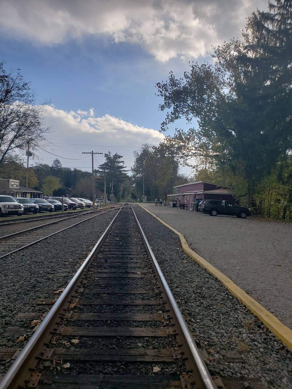 Trail Mix Peninsula | meal takeaway | 1600 Mill St W, Peninsula, OH 44264, USA | 3306572091 OR +1 330-657-2091